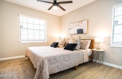 Lakewood Casa | Family Fun Retreat - Heated Pool & Arcades