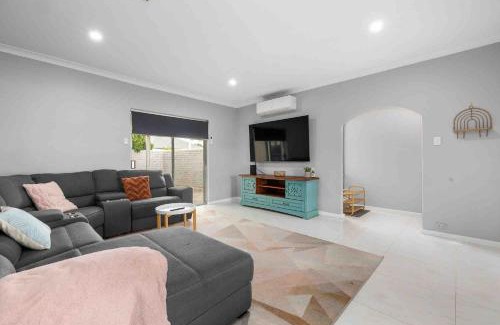 Belmont Casa | Family Fun Retreat With Pool & Fire Pit