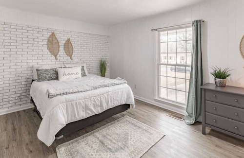 Decatur Casa | Family Fun Sleeps 15+ w/ Arcade