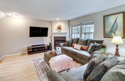 Monroeville Casa | Family Getaway 16 Mi to Pittsburgh!