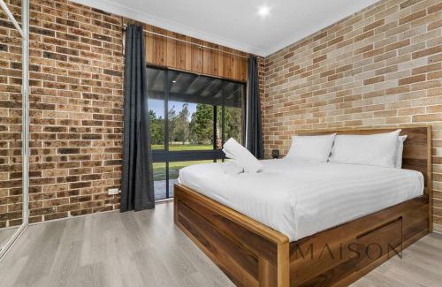 Salt Ash Casa | Family Getaway in Salt Ash