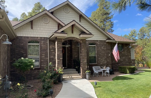 Sierra Pines Casa | Family Getaway in the Pines
