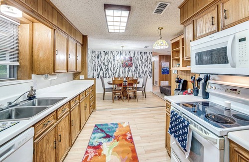 Mineola Casa | Family Getaway on 4 Acres in Mineola!