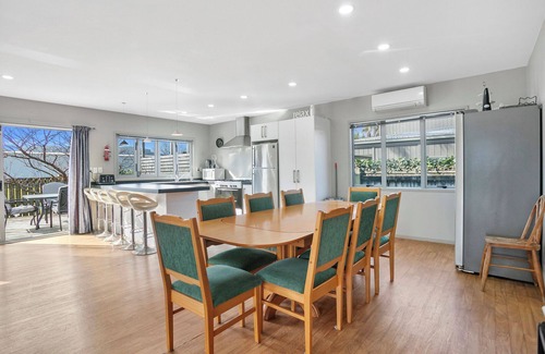 Waihi Beach Casa | Family Harmony - Waihi Beach Holiday Home