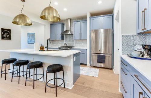 Erie Casa | Family Haven 1 Mi to Dtwn Erie Bring Your Pets!