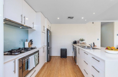 Karrinyup Casa | Family Haven | Long-Stay Approved | Full Amenities