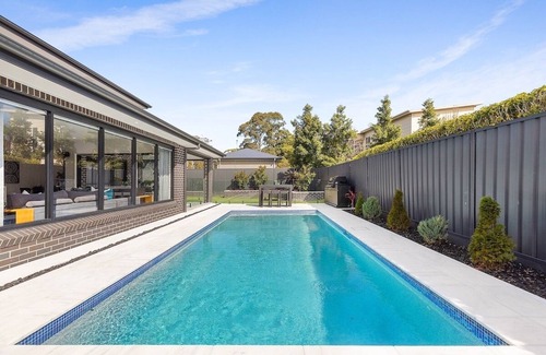 Illawong Casa | Family Haven - pool+ kids + pets