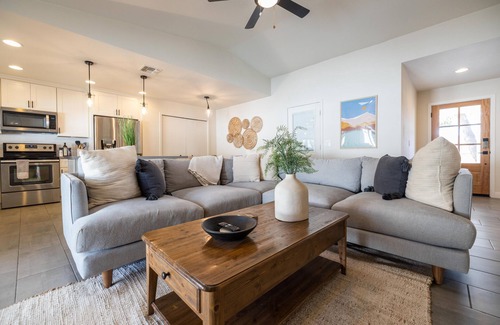 Gilbert Casa | The Cutest Hideaway w/ Heated Pool & Ping Pong