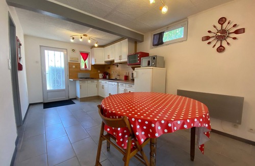 Saint-Brevin-l'Ocean Casa | Casa familiar con terraza y barbacoa, cerca de playa y centro, 6 plazas, St-Brevin-les-Pins