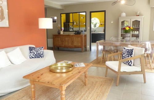 Locmariaquer Casa | Family home 2 minutes from the beach
