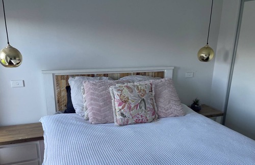 Pyes Pa Casa | Family Home, 3 Minutes to Mall, Cinema and Restaurants lake Walks,5mins to Mount