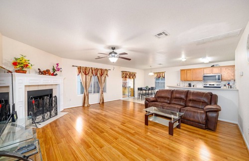 Temple Casa | Family Home 4BR w/Bonus Room – Walk to Park