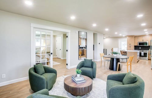 Coeur d'Alene Casa | Family Home 6 Mi to Dtwn CDA: Lake & Sunset Views!