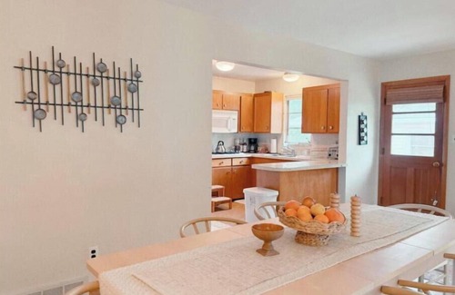 Willowick Casa | Family Home Across from Park & Pool Access