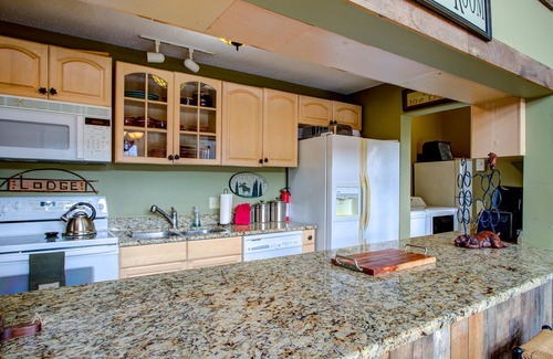 Seven Devils Casa | Family Home, Amazing View of Mtns - .5 mile from Snow Tubing
