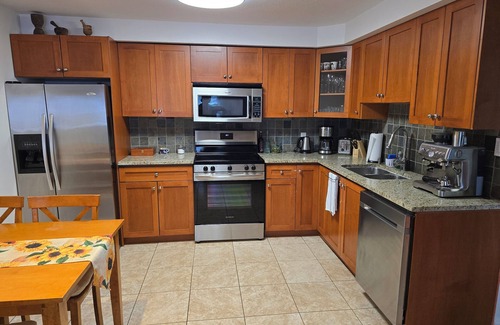 District of North Vancouver Apartamento | Family Home