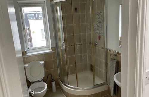 Southfield Casa | Family Home close to park and swimming pool