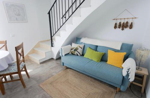 Vejer de la Frontera Casa | Family home for 5 with WiFi and street parking