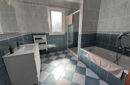 Landisacq Casa | Family home