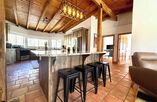 Orderville Casa | Family home near Zion w/resort pool & pickleball