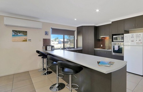 Woodgate Casa | Family home overlooking park land
