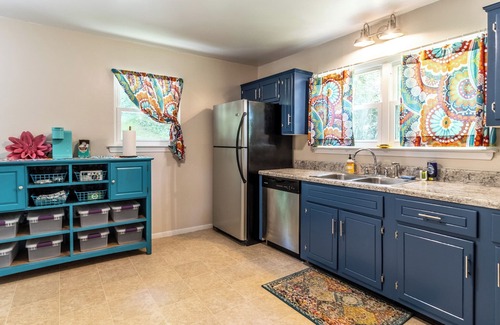 Red Bank Casa | Family Home + Playroom + Garage 10min to Downtown