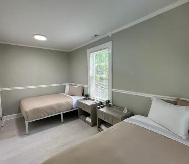 East Shore Casa | Family Home Pool HotTub Near Lighthouse Point Park