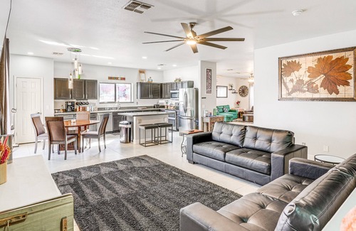 Alta Vista Estates Casa | Family Home w/ Community Perks in Peoria