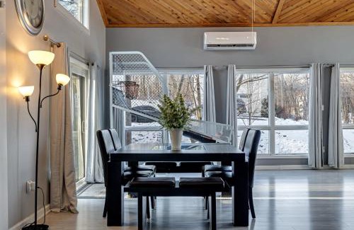 Long Pond Casa | Family Home W Hot Tub - 1 Mile To Lake