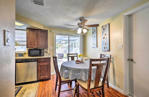 Regency Park Casa | Family Home w/ Lanai & Yard in Port Richey!