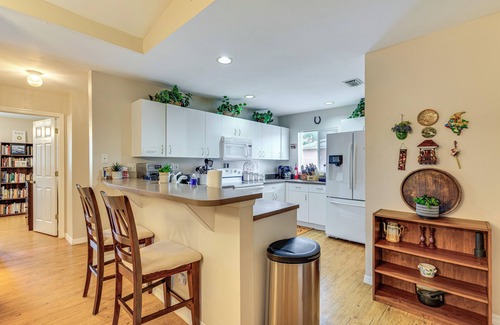 Fort Myers Casa | Family Home w/Pet-Friendly Yard in Fort Myers!