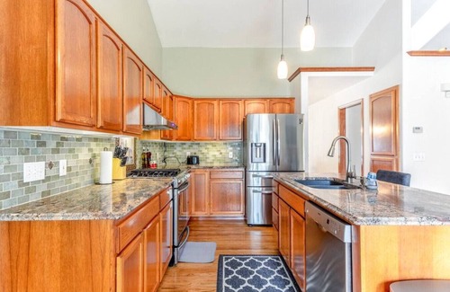 Post Falls Apartamento | Family Home w/ Pool Table + Fall Weekly Discounts