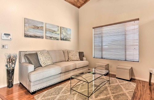 Coyote Corridor Casa | Family Home - Walk to Golf Course and Park