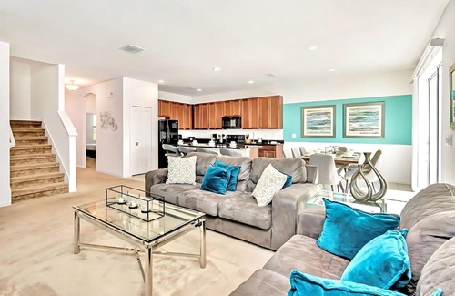 Kissimmee Casa | Family Home with Cinema Pool and BBQ Near Disney