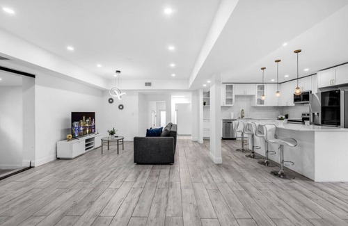 El Portal Casa | Family Home with Luxurious Pool For 12 People