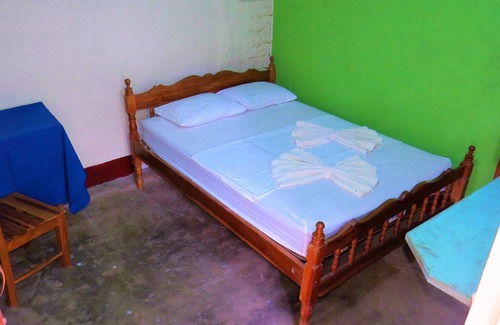 Altagracia Cama Y Desayuno | Family hostel, Hospedaje La Penita, 2 person room