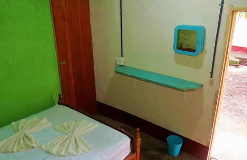 Altagracia Cama Y Desayuno | Family hostel, Hospedaje La Penita, 2 person room