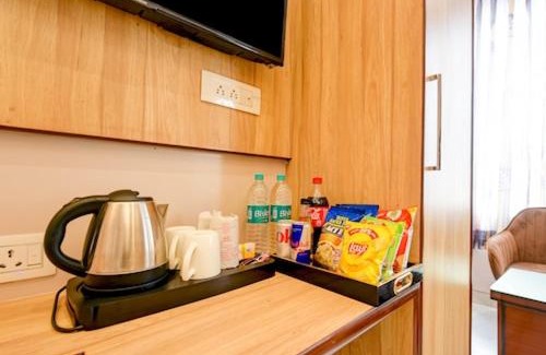 Paharganj Hotel | Family Hotel Express 66 New Delhi Railway Station Main Road