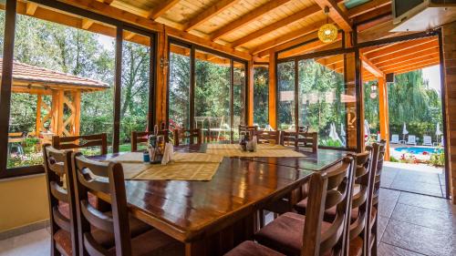 Velingrad Hotel | Family Hotel Iv