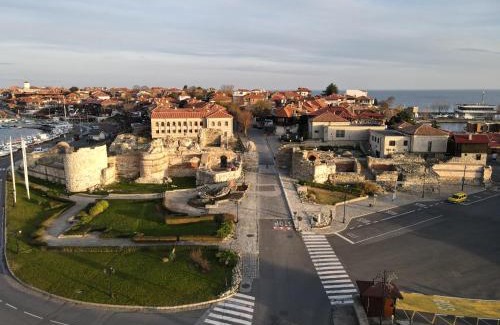 Nessebar Old Town Hotel | Family Hotel Lebed