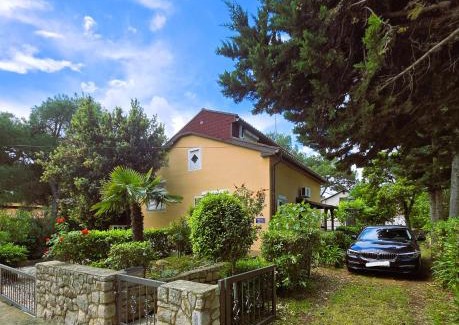 Artatore Apartamento | Family House Artatore