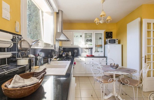 Le Val-Saint-Pere Cabaña | Casa familiar en Avranches con jardín y estacionamiento