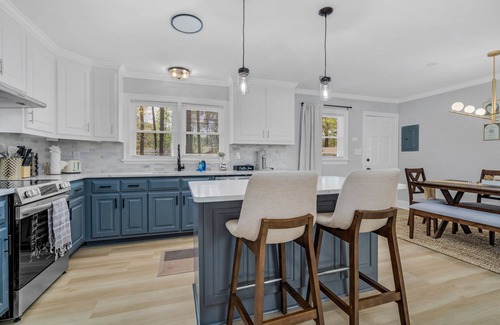 Rocky Mount Casa | Family House! Modern Cottage