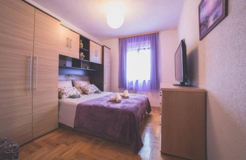 Kastel Stari Apartamento | Family House Nino