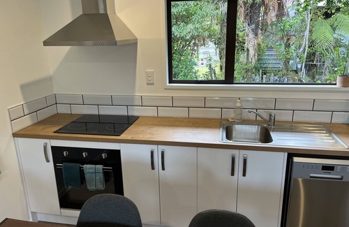 Franz Josef Glacier Casa | Family House in the centre of Franz Township