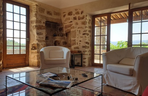Banne Otro | Casa familiar en 10 ha de bosque y pradera