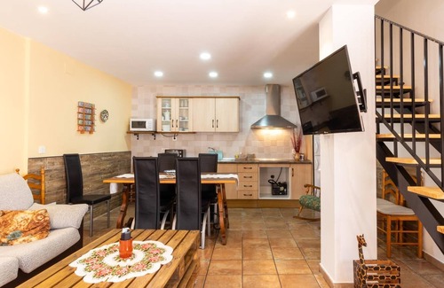 Durcal Villa | Casa familiar con 4 dormitorios, piscina privada y zona de barbacoa
