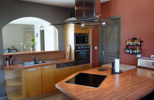 Cerons Casa | Casa familiar con piscina climatizada