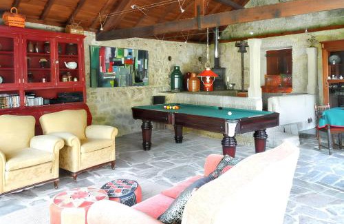 Fatauncos Casa | Family House with Mountain View in Vouzela