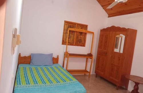 Pottuvil Division 2 Hotel | Family Inn